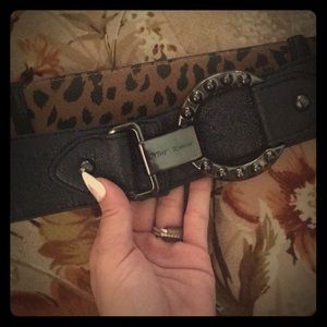 BETSEY JOHNSON--BLACK/CHEETAH ADJUSTABLE BELT